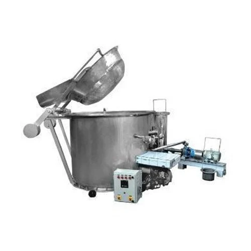 circular batch fryer manufactured by Foodax Engineering Works, Ghaziabad